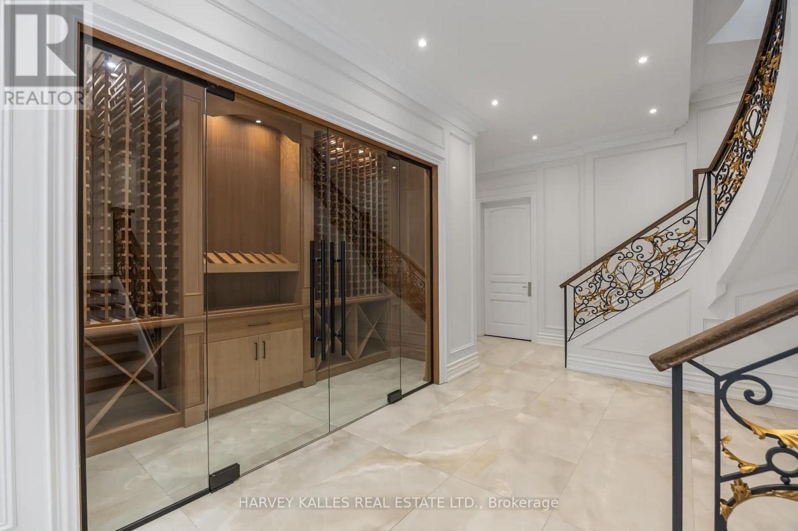 73 LORD SEATON ROAD