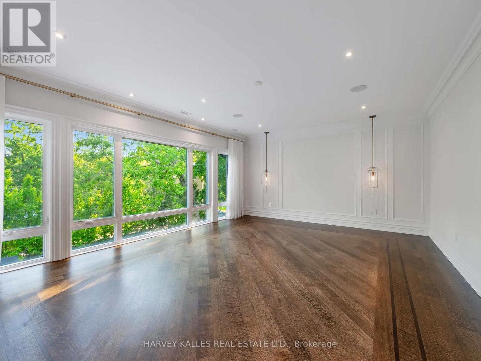 73 LORD SEATON ROAD