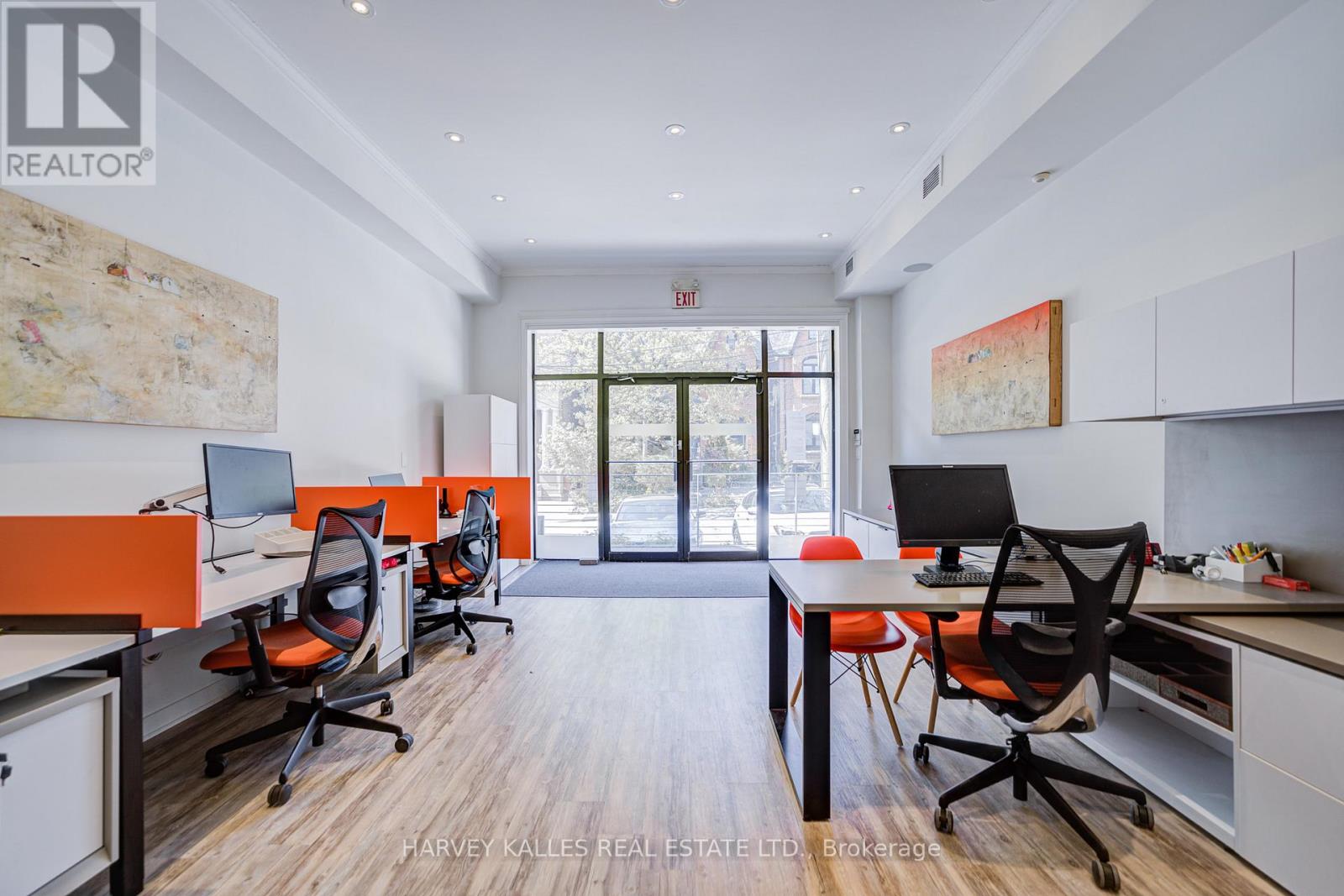 109 - 275 MACPHERSON AVENUE