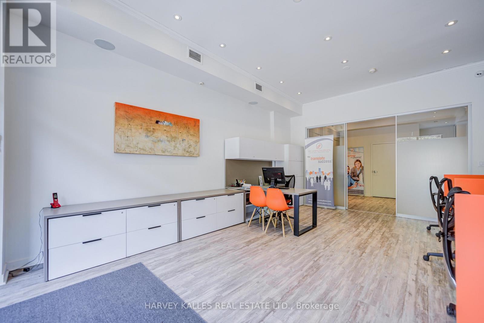 109 - 275 MACPHERSON AVENUE
