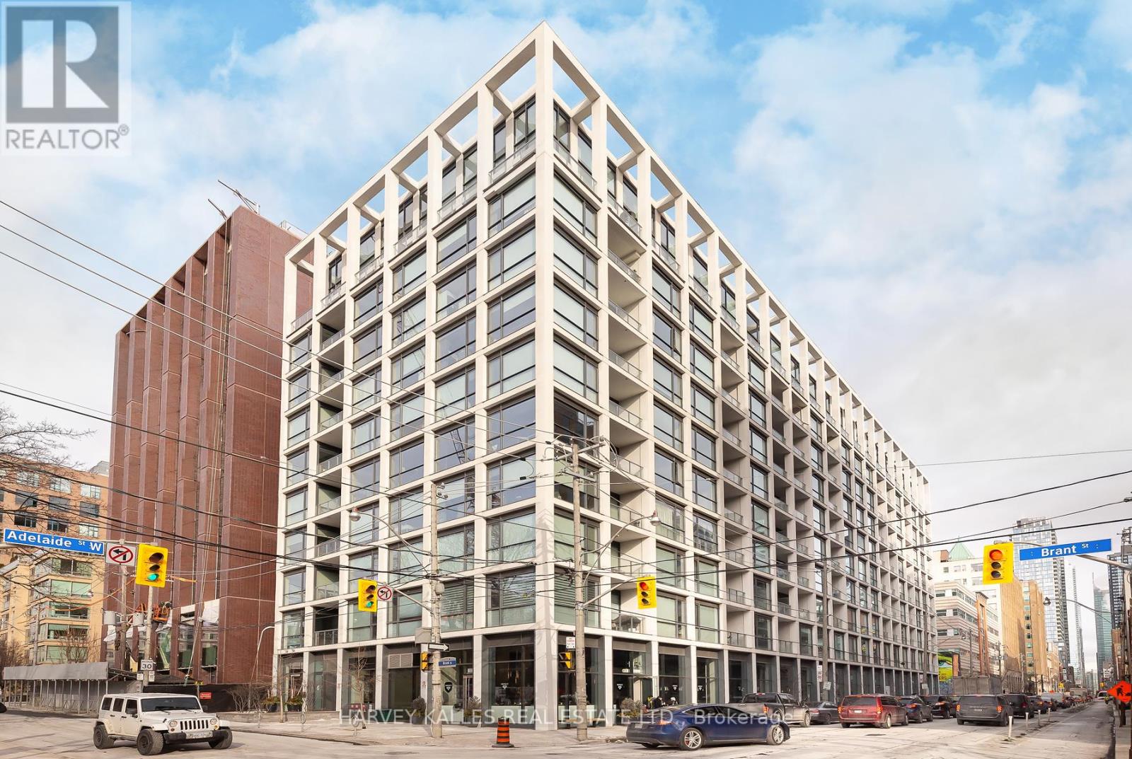 717 - 39 BRANT STREET