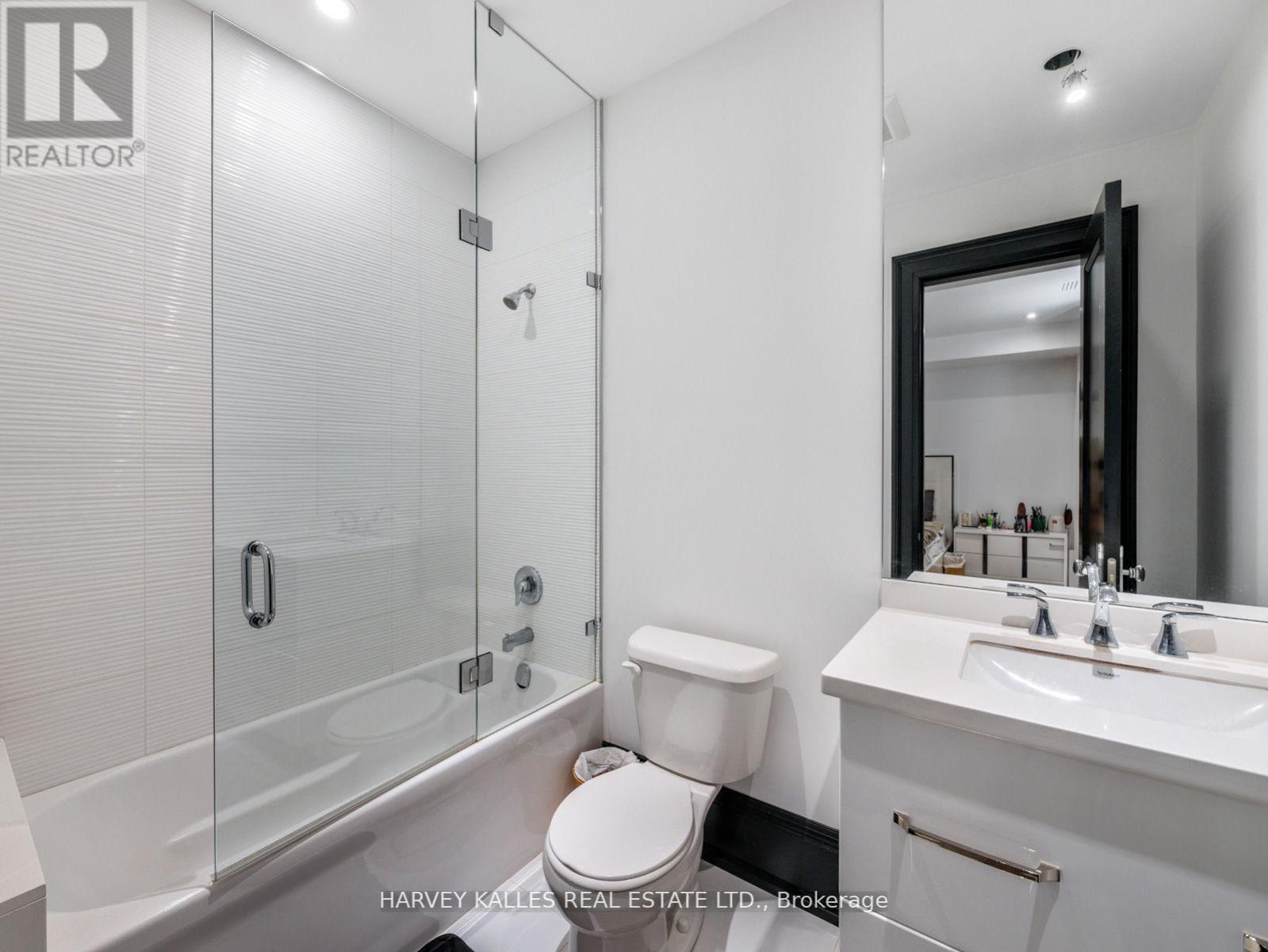 327 CORTLEIGH BOULEVARD