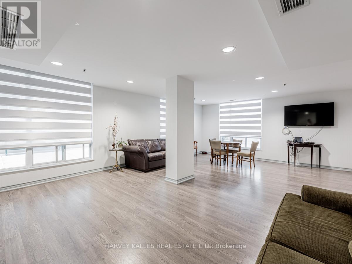 1101 - 43 EGLINTON AVENUE E