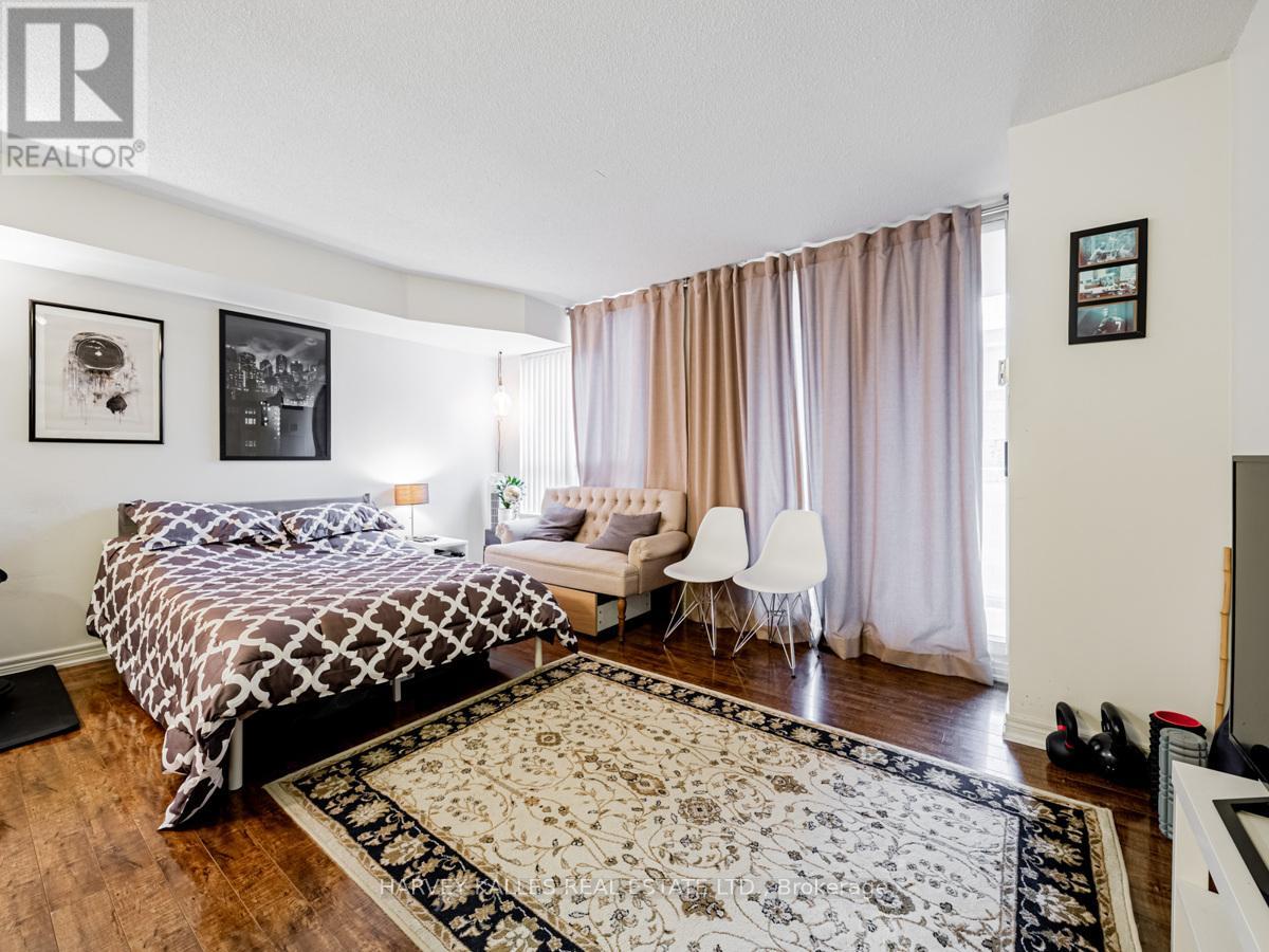 1101 - 43 EGLINTON AVENUE E