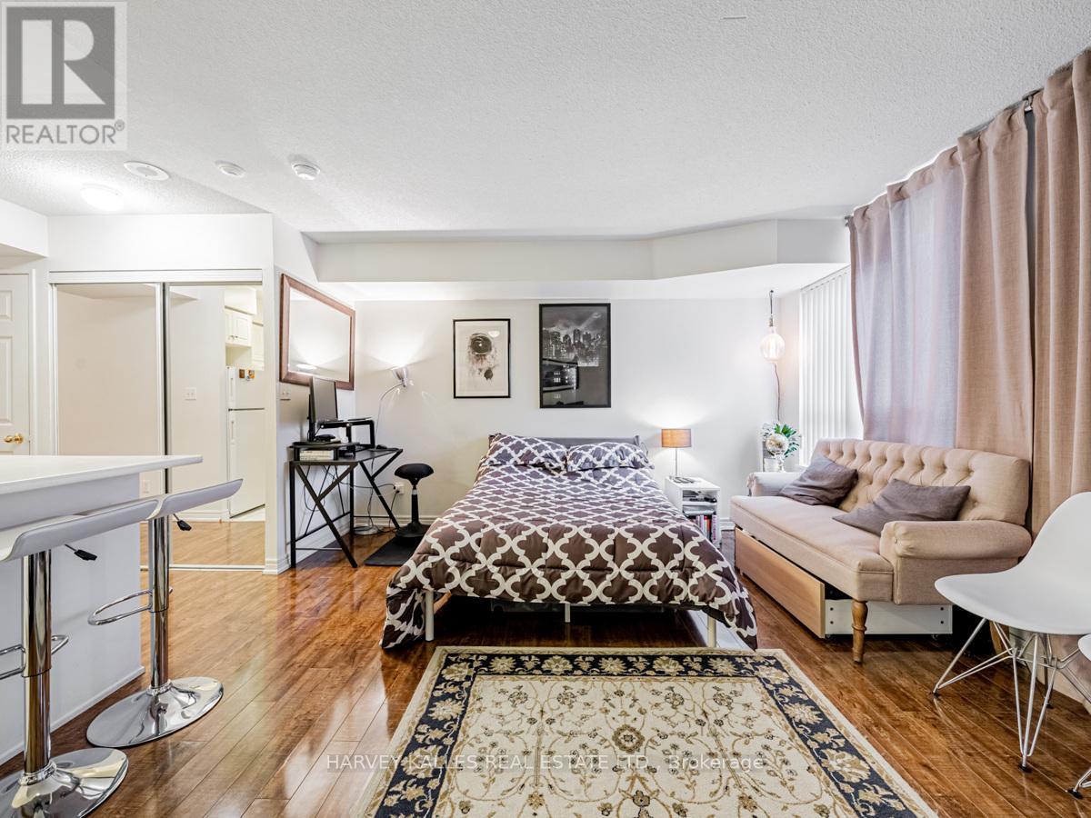 1101 - 43 EGLINTON AVENUE E