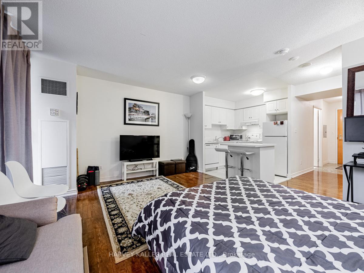 1101 - 43 EGLINTON AVENUE E