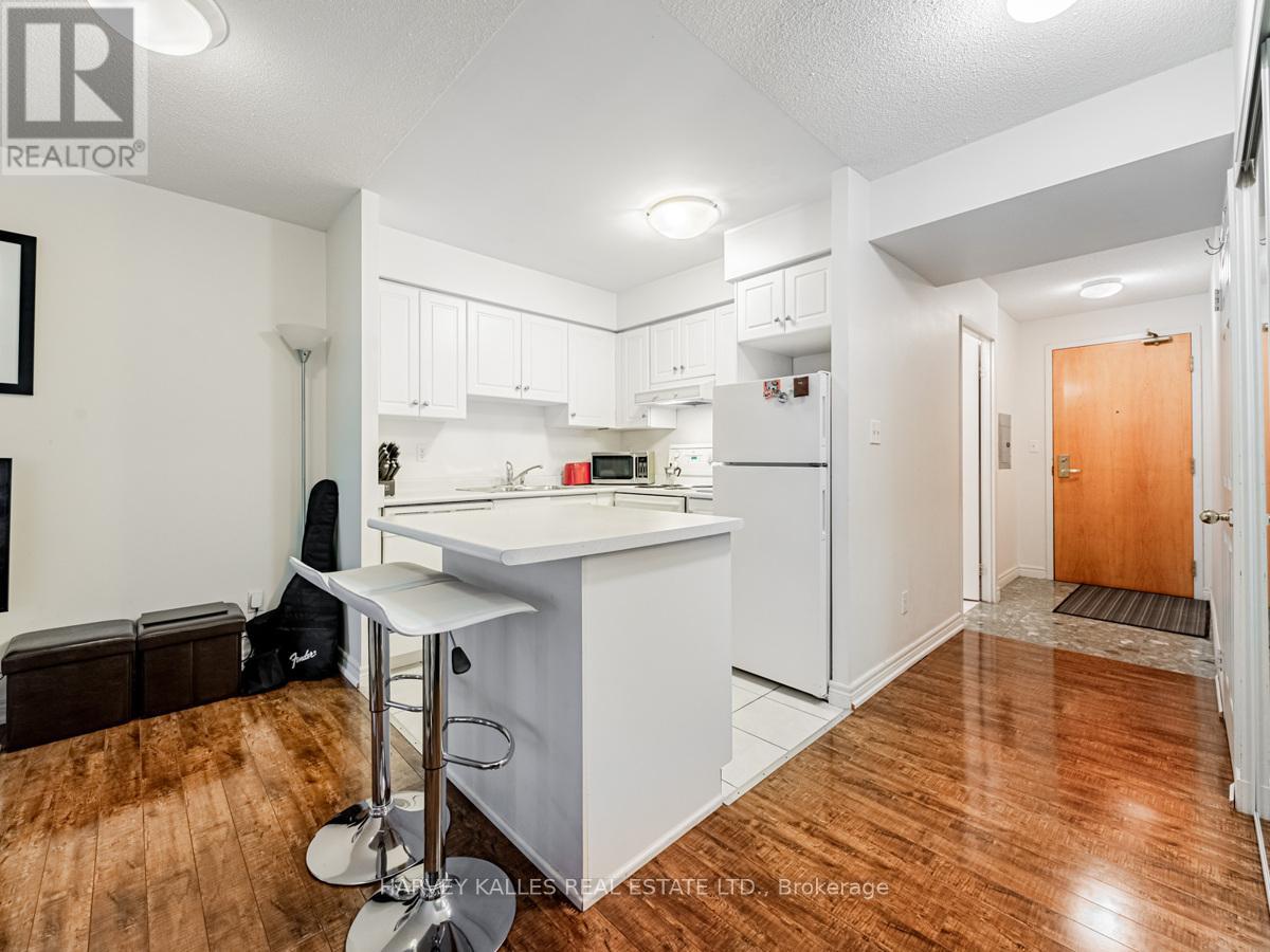1101 - 43 EGLINTON AVENUE E