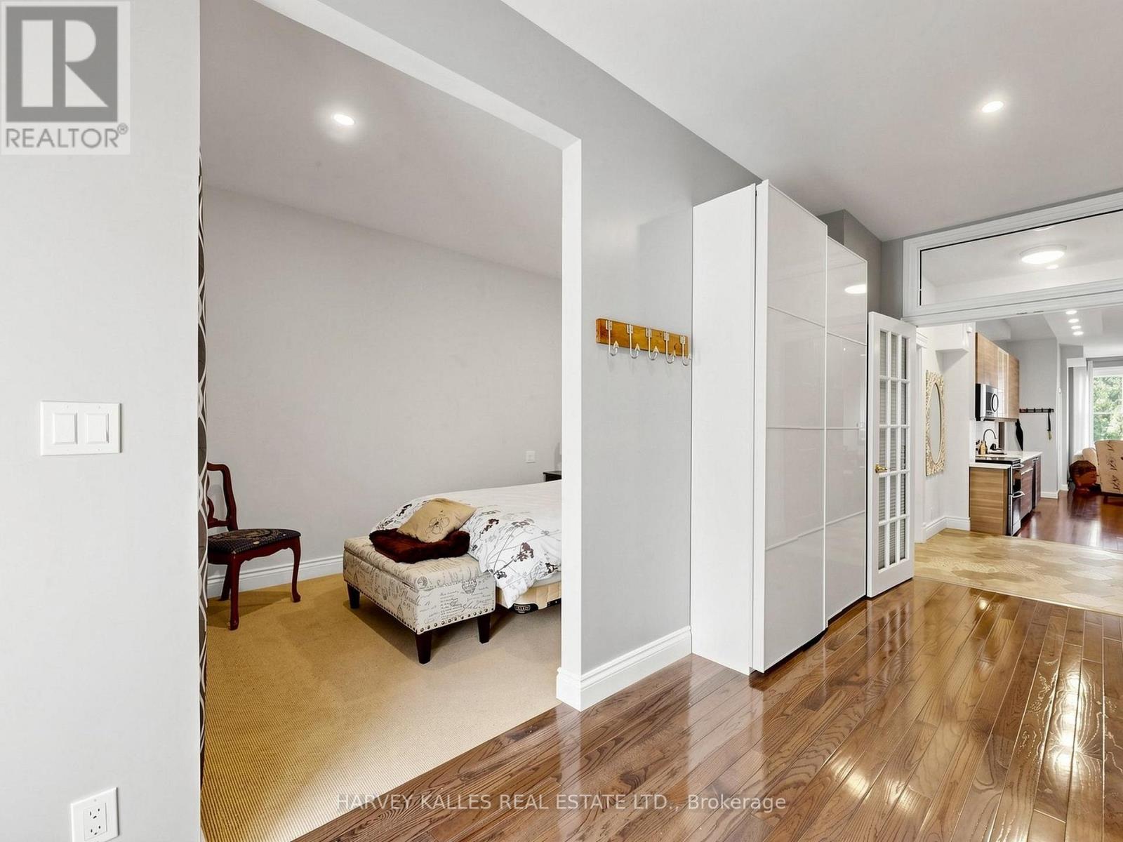 2 - 134 SEATON STREET