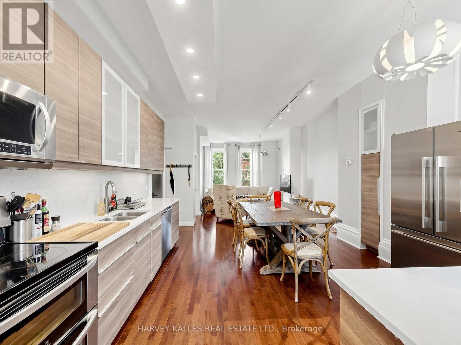 2 - 134 SEATON STREET