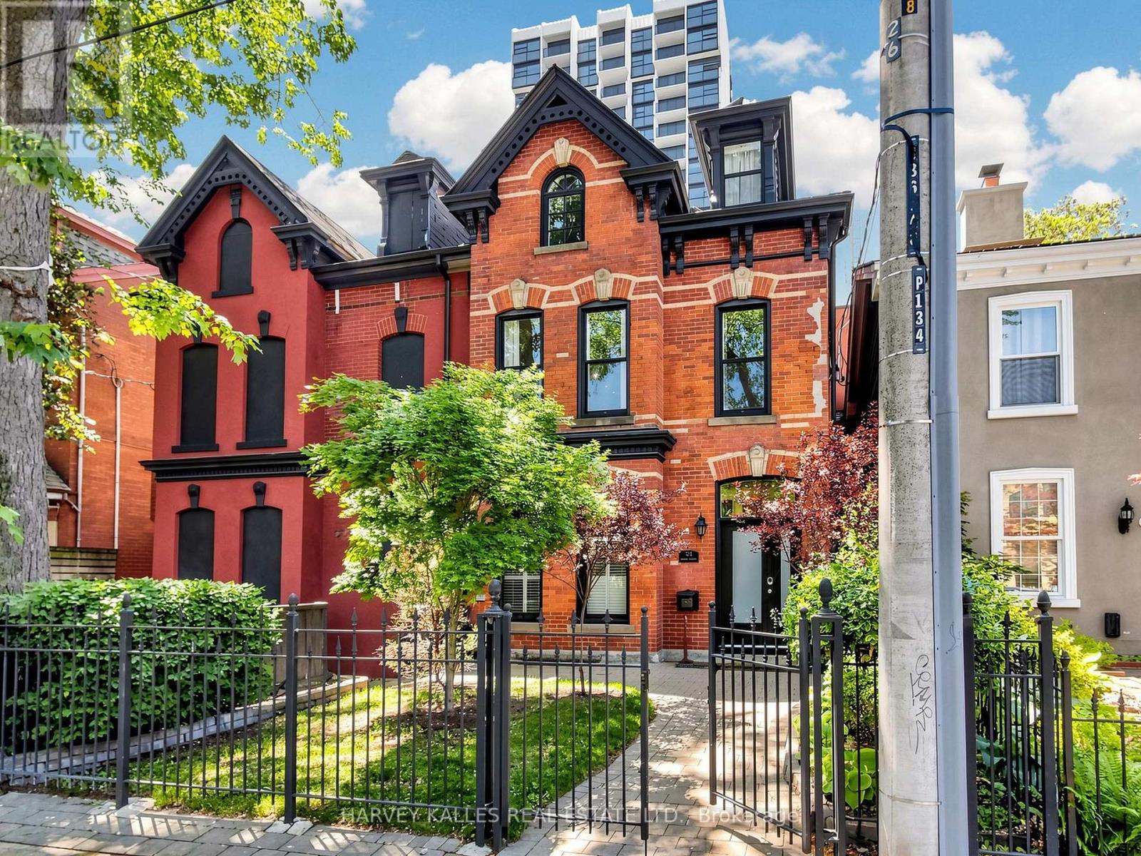 2 - 134 SEATON STREET