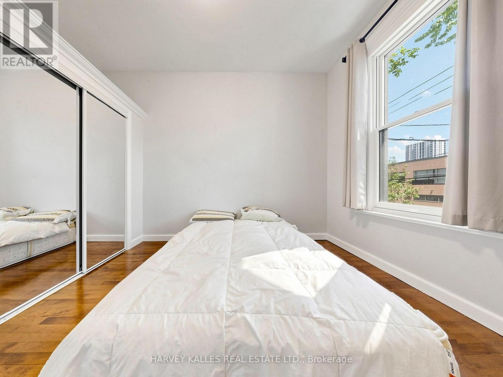 2 - 134 SEATON STREET
