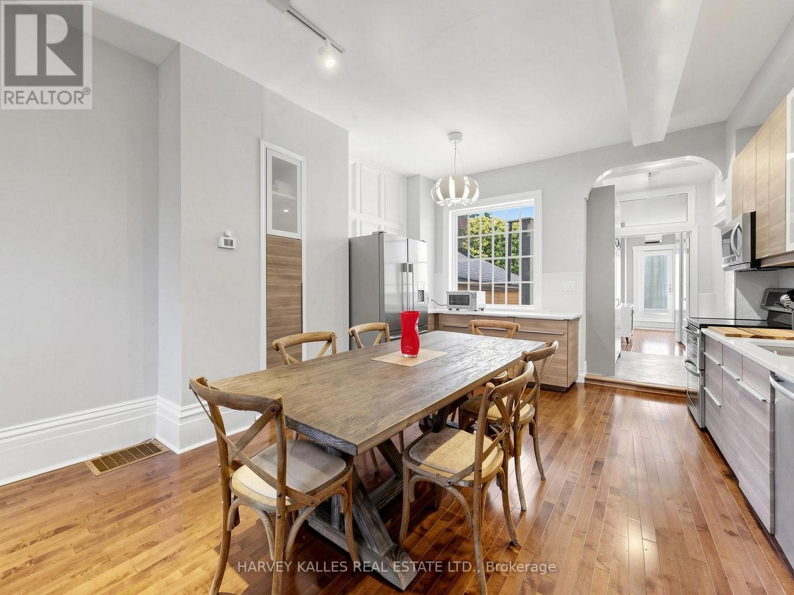 2 - 134 SEATON STREET