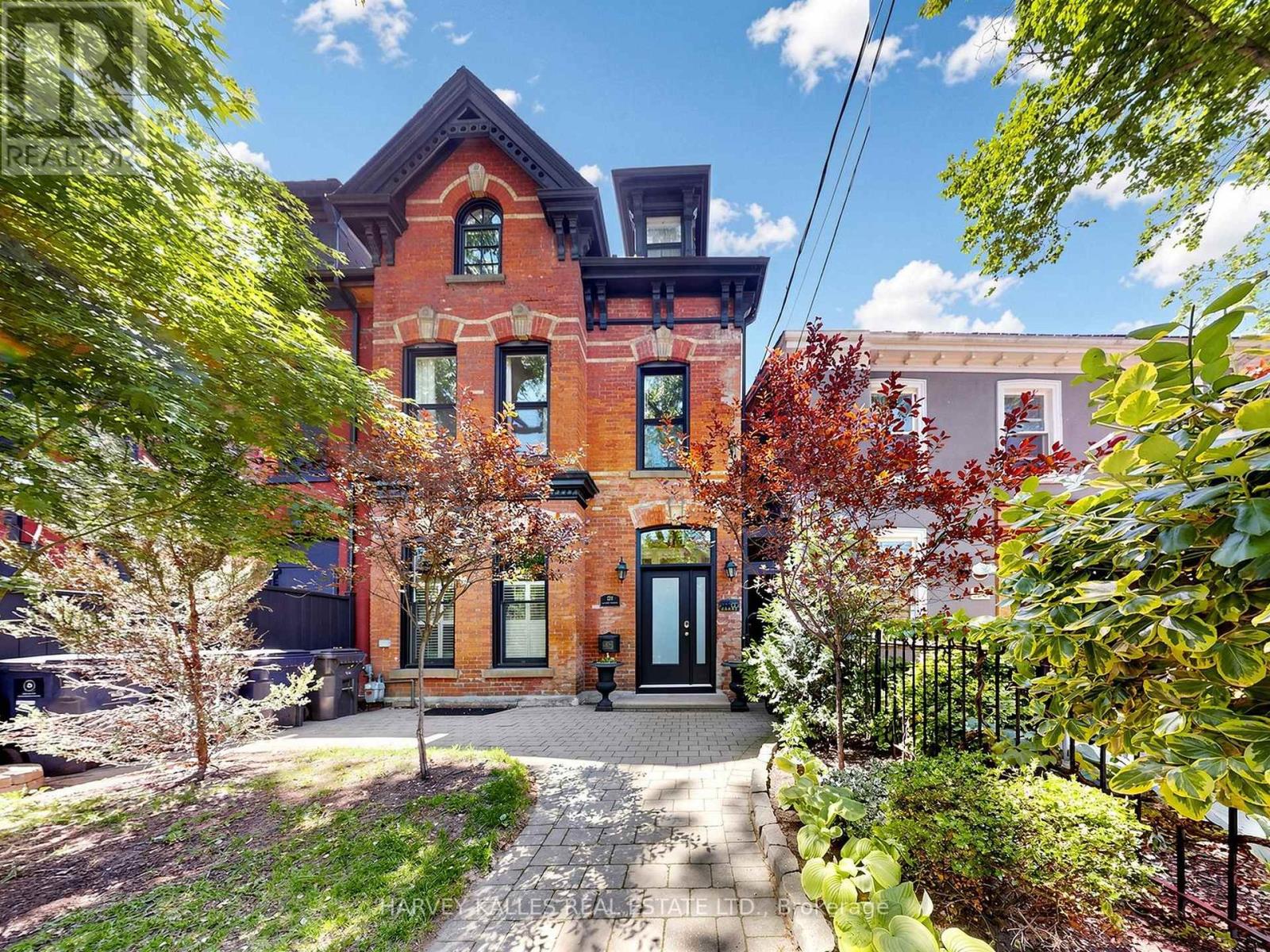 2 - 134 SEATON STREET
