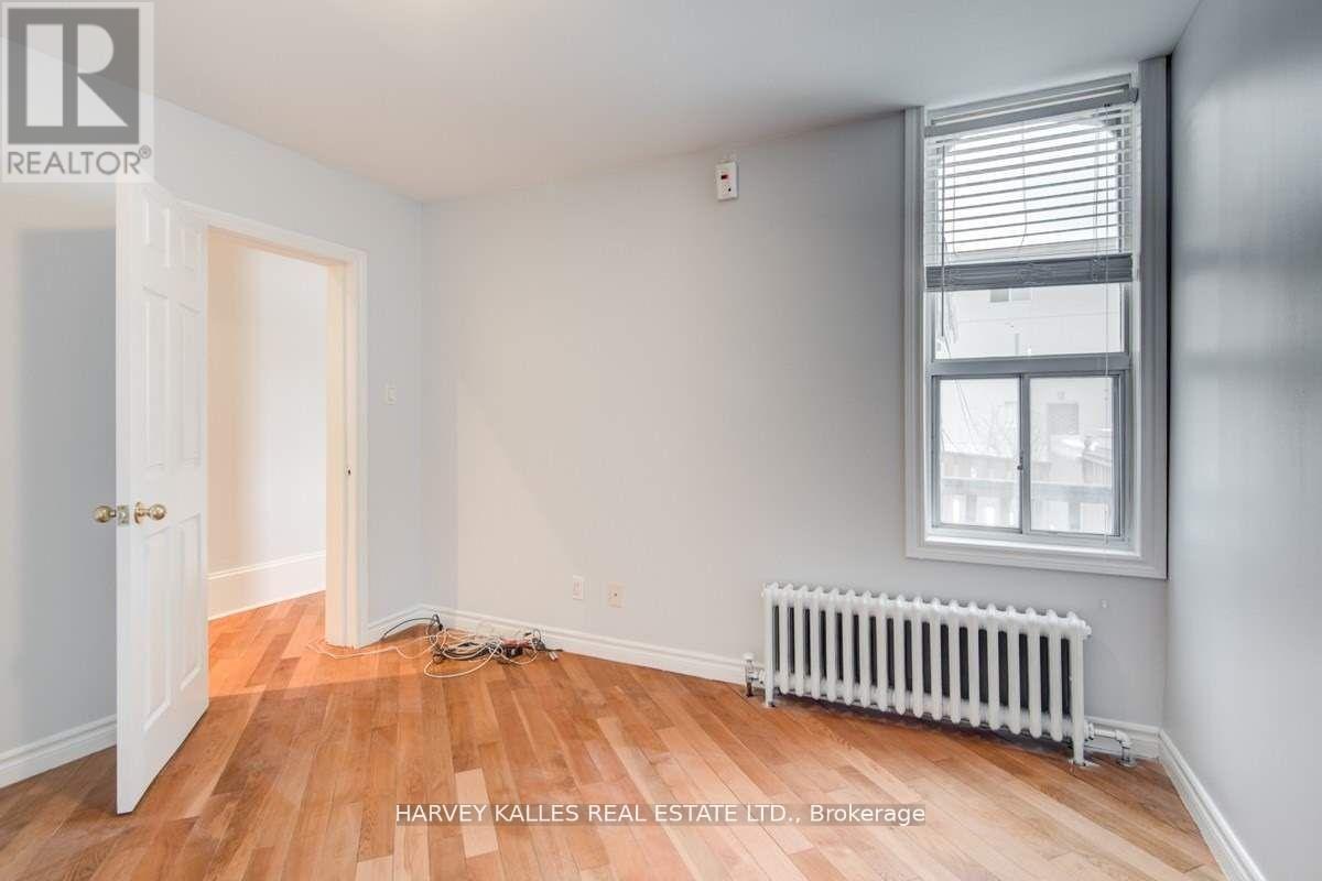 2 - 1098 BATHURST STREET