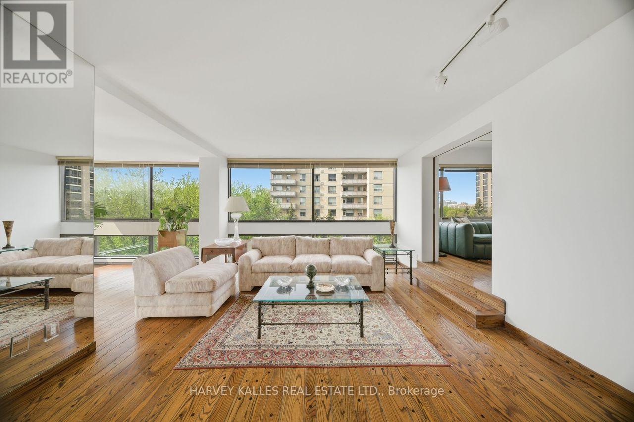 603/604 - 150 HEATH STREET W