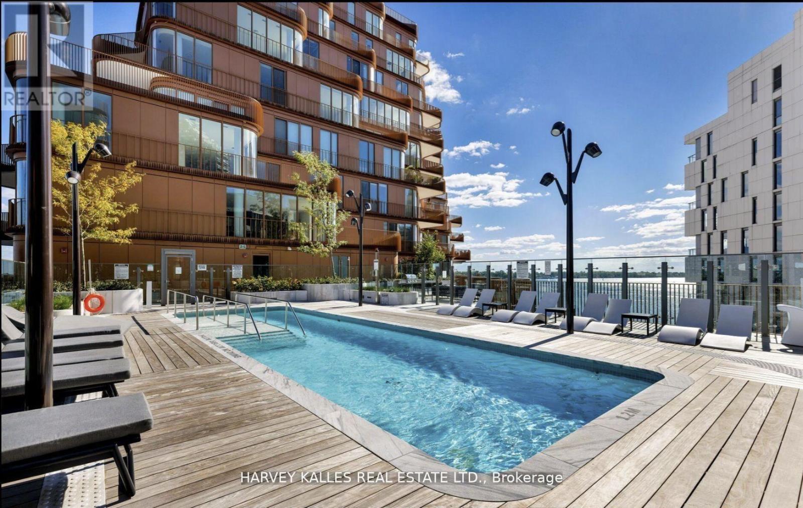 701 - 155 MERCHANTS' WHARF AVENUE