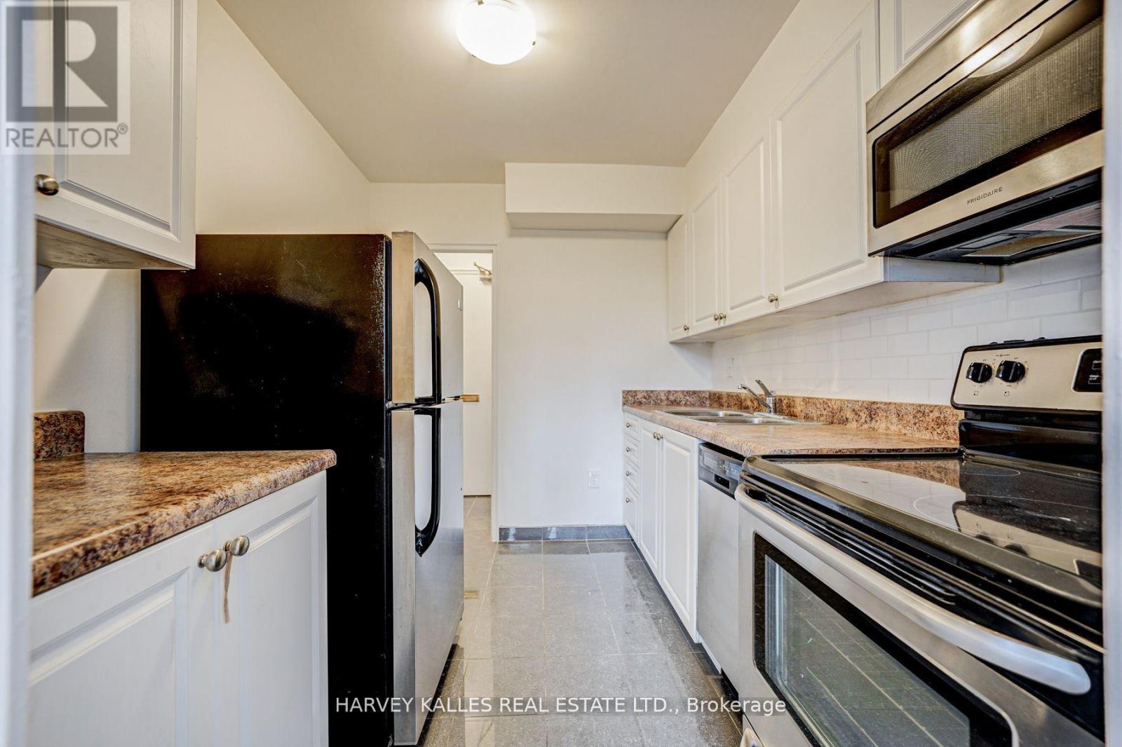101 - 133 ERSKINE AVENUE