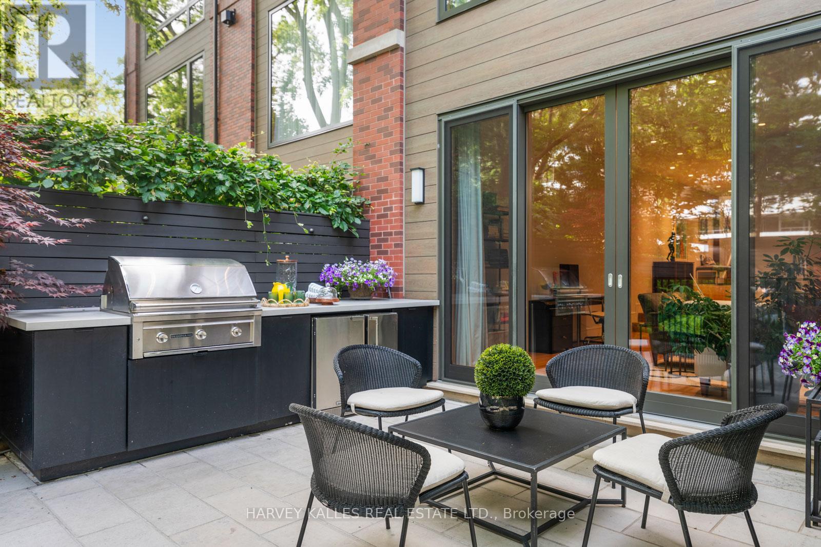 67 HEATH STREET W