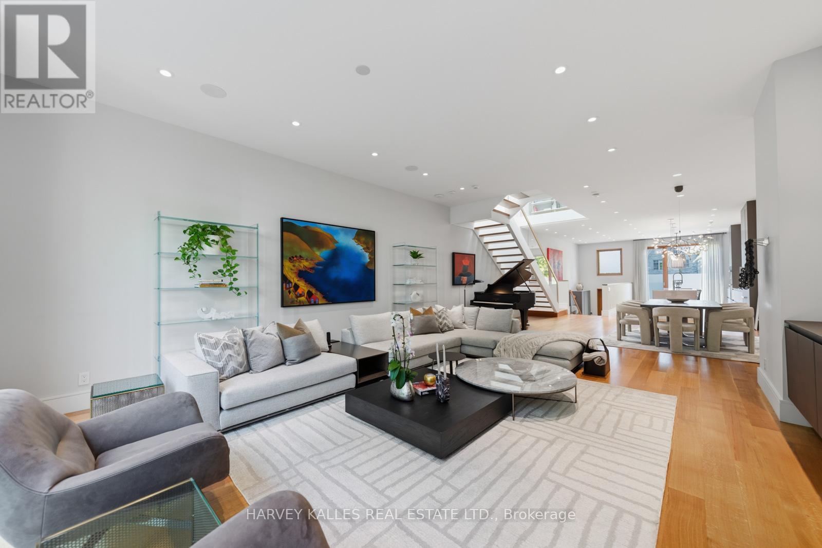 67 HEATH STREET W