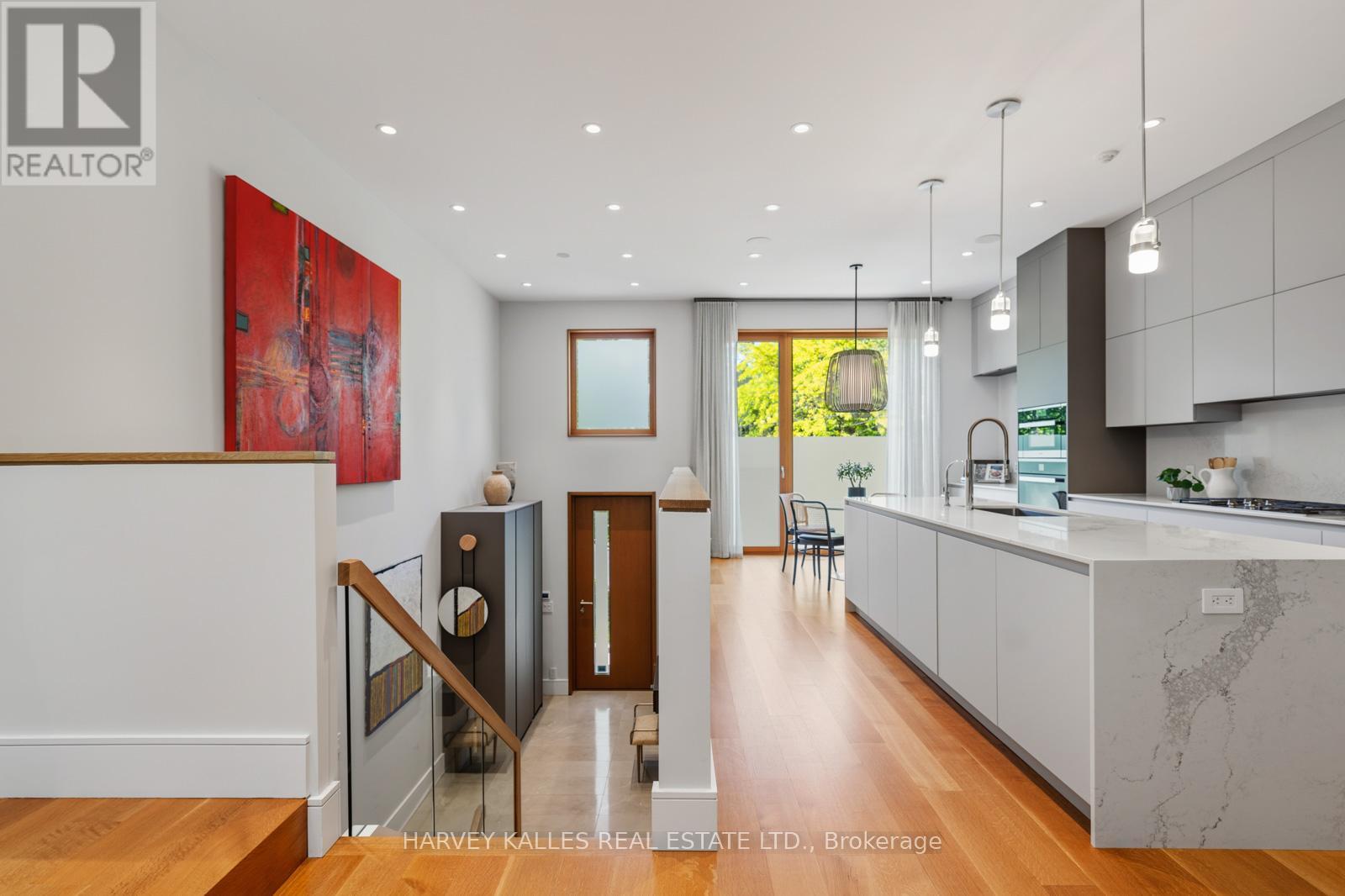 67 HEATH STREET W