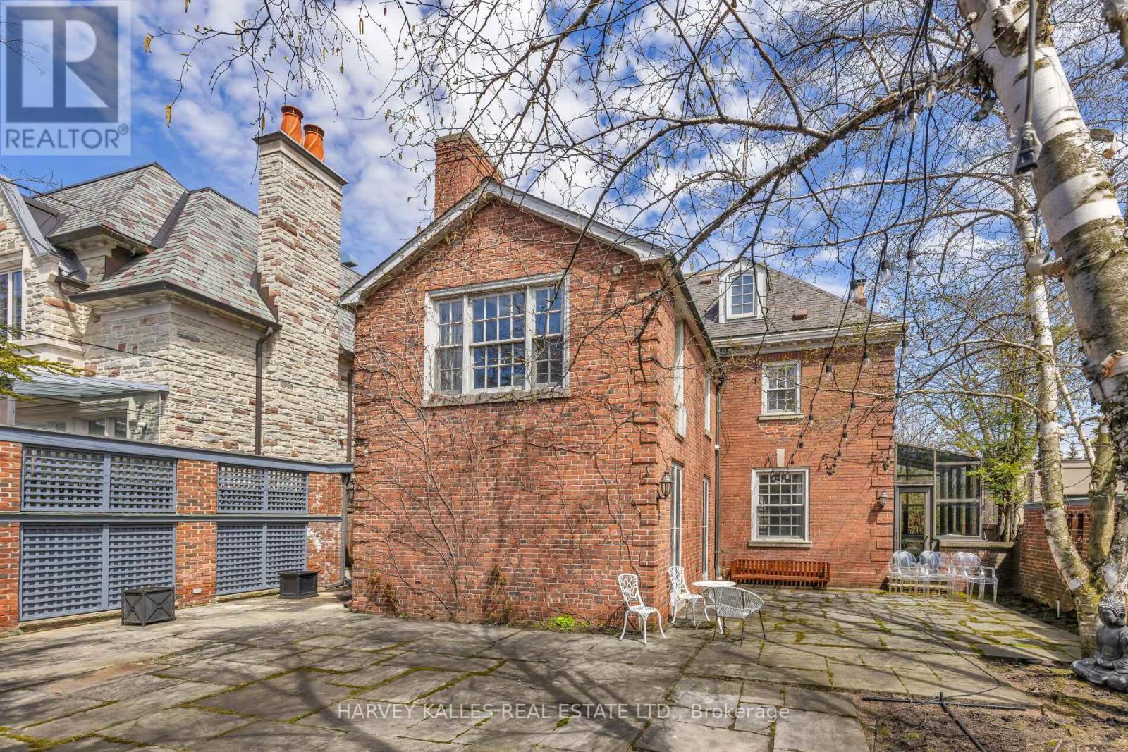 470 RUSSELL HILL ROAD