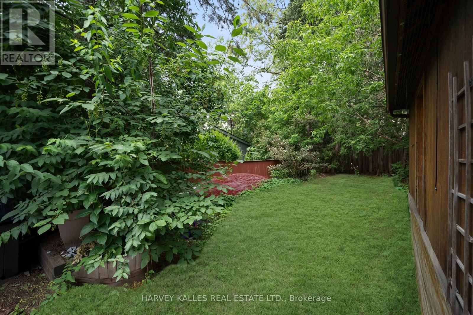 98 ROSELAWN AVENUE