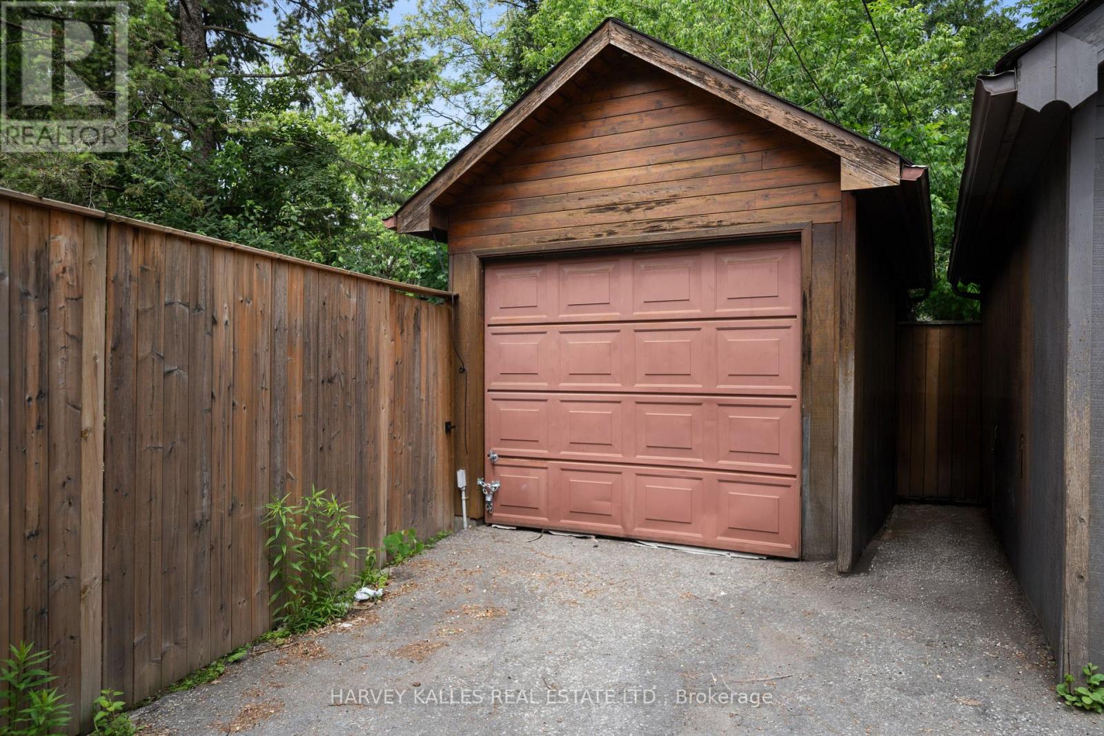 98 ROSELAWN AVENUE