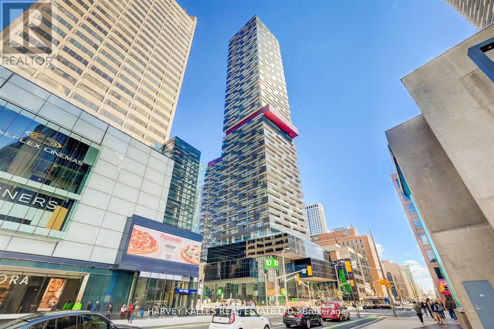 5209 - 8 EGLINTON AVENUE E