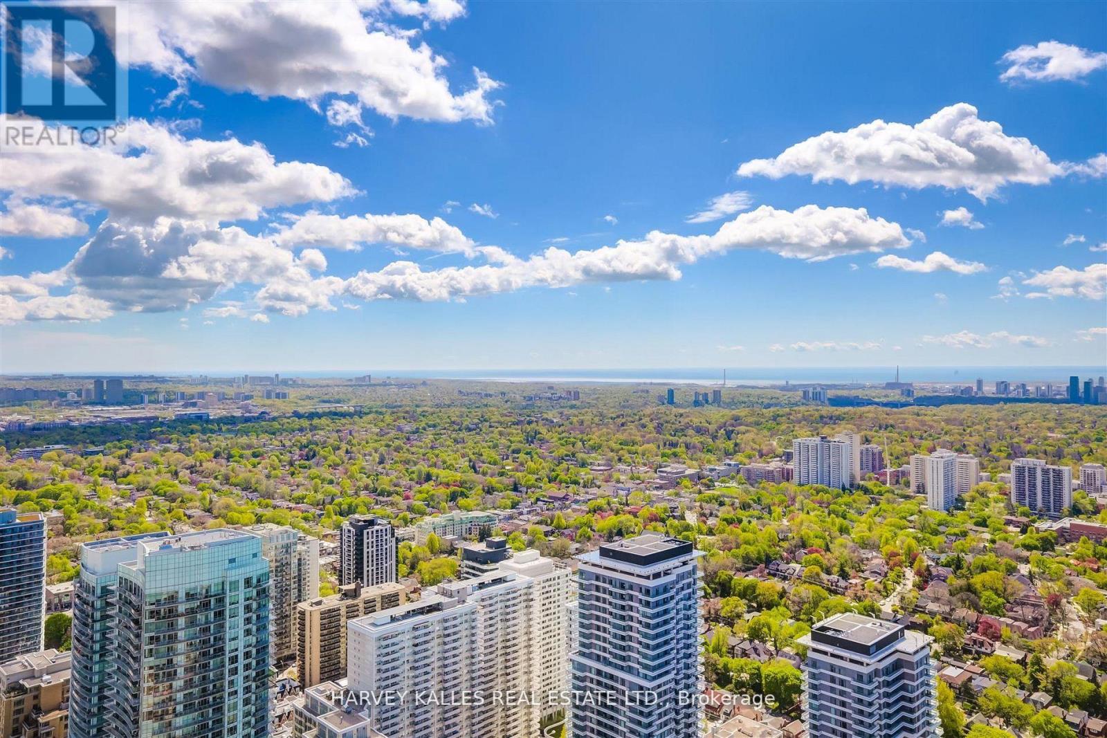 5209 - 8 EGLINTON AVENUE E