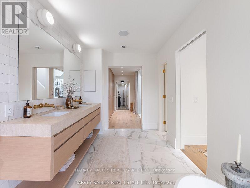 239 BORDEN STREET