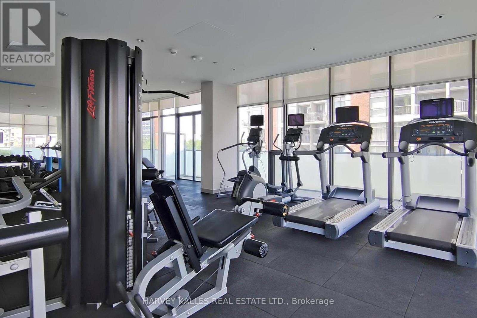 1501 - 1815 YONGE STREET