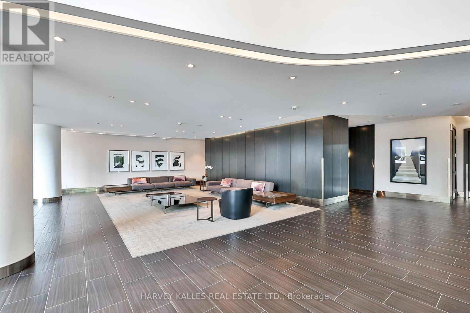 1501 - 1815 YONGE STREET