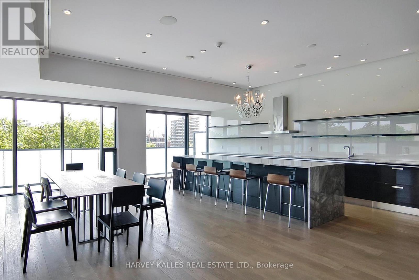 1501 - 1815 YONGE STREET