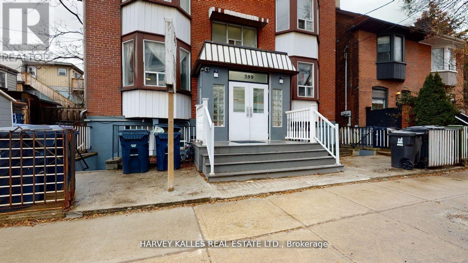 304 - 399 DUPONT STREET