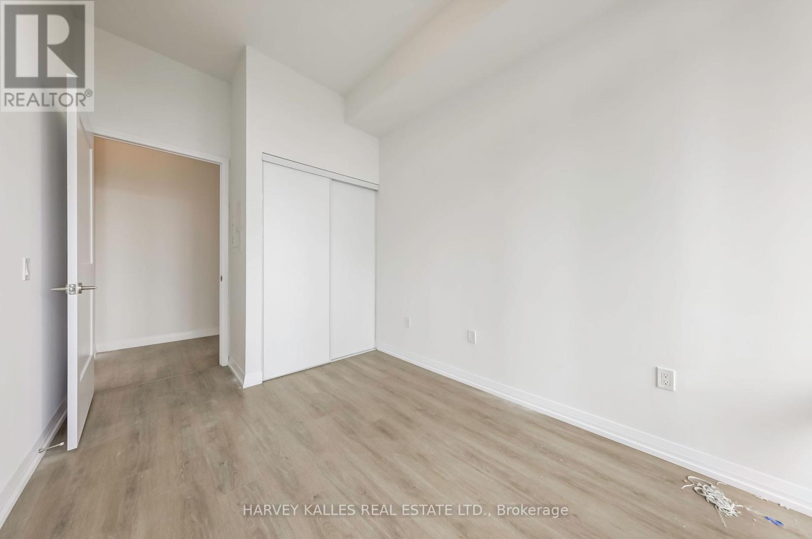 PH17 - 50 DUNFIELD AVENUE