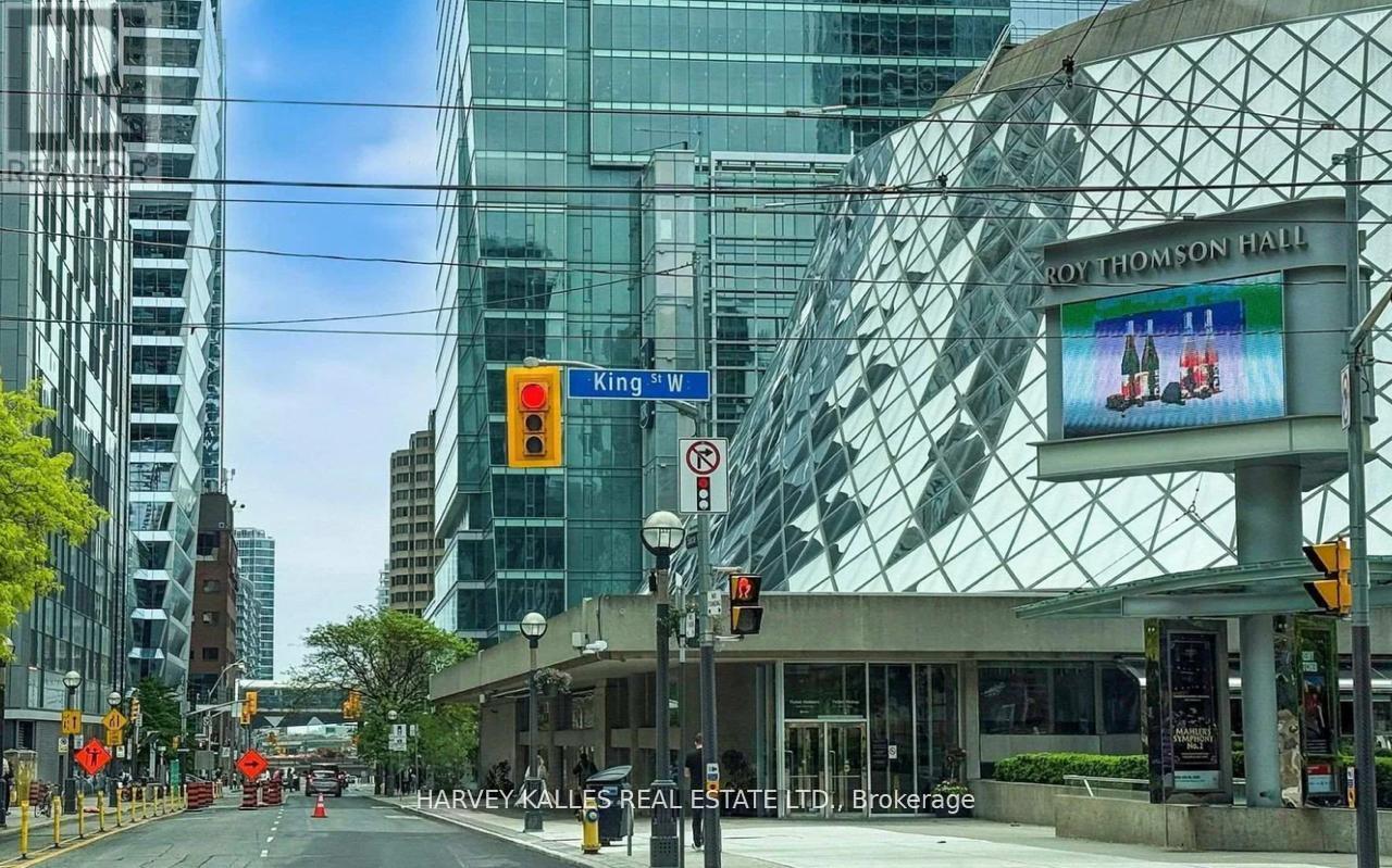 1507 - 224 KING STREET W