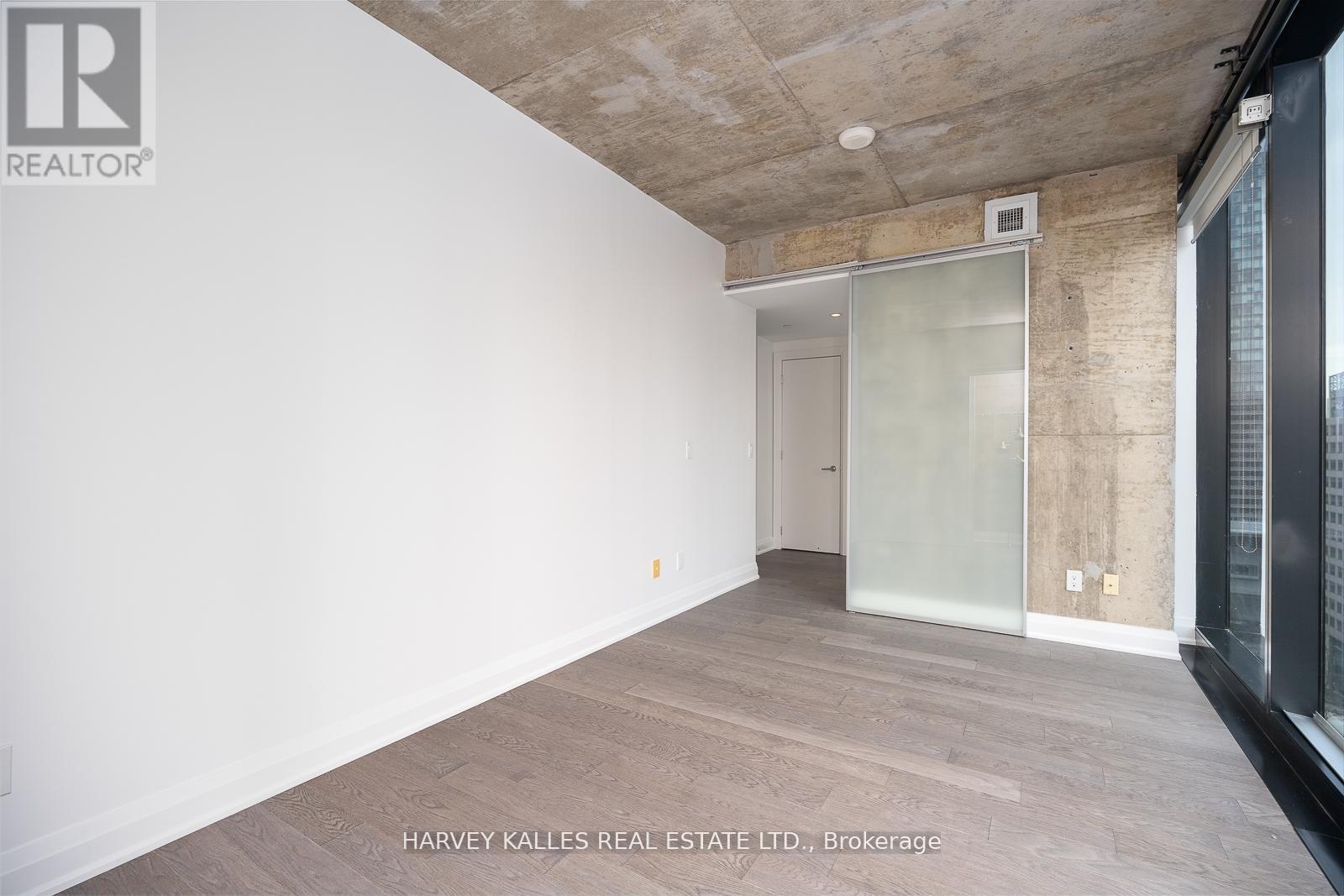 1507 - 224 KING STREET W