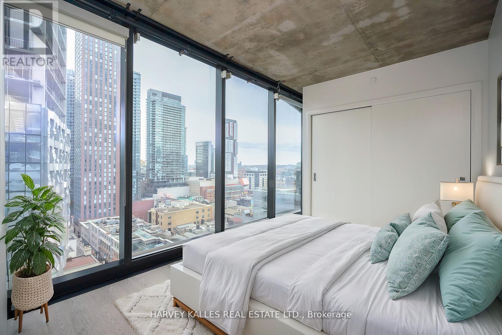 1507 - 224 KING STREET W