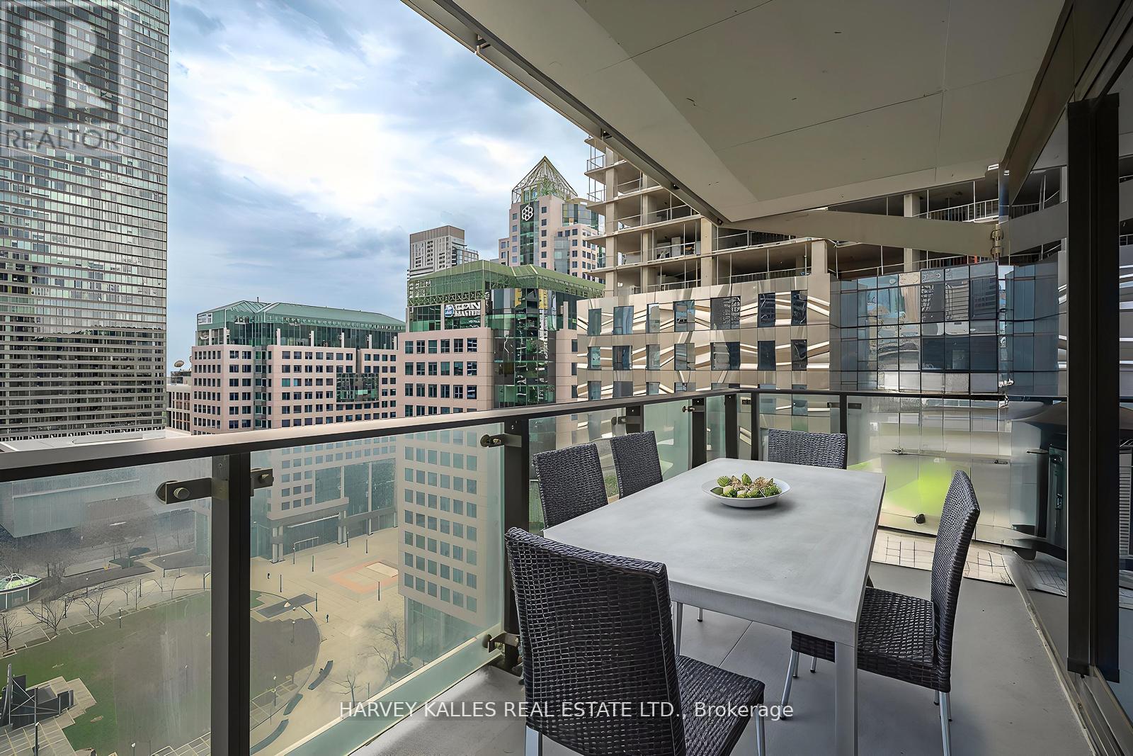 1507 - 224 KING STREET W