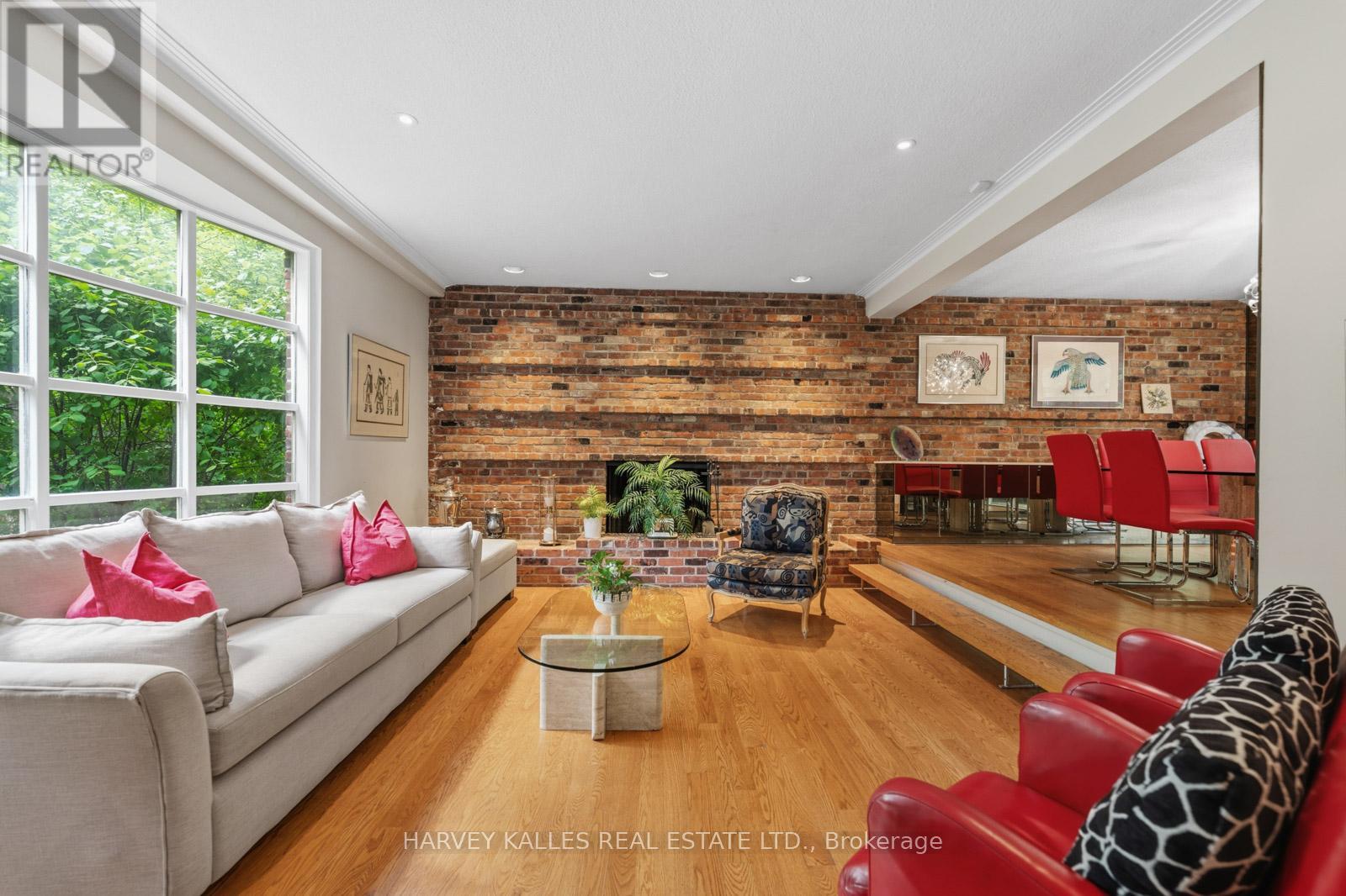 1 VYNER ROAD