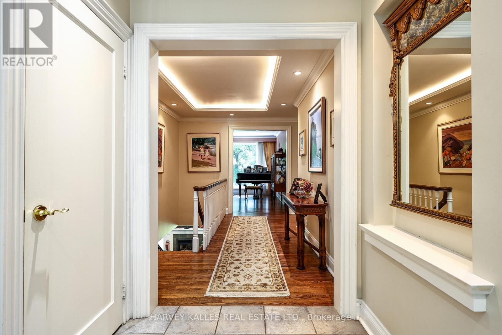 176 OLD YONGE STREET
