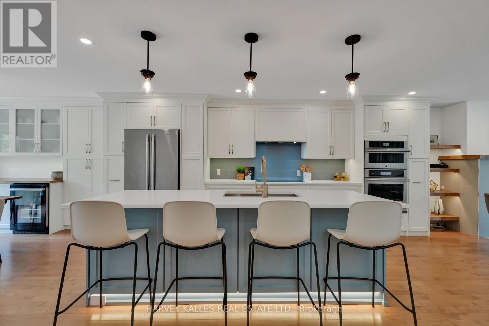 223 GLENFOREST ROAD