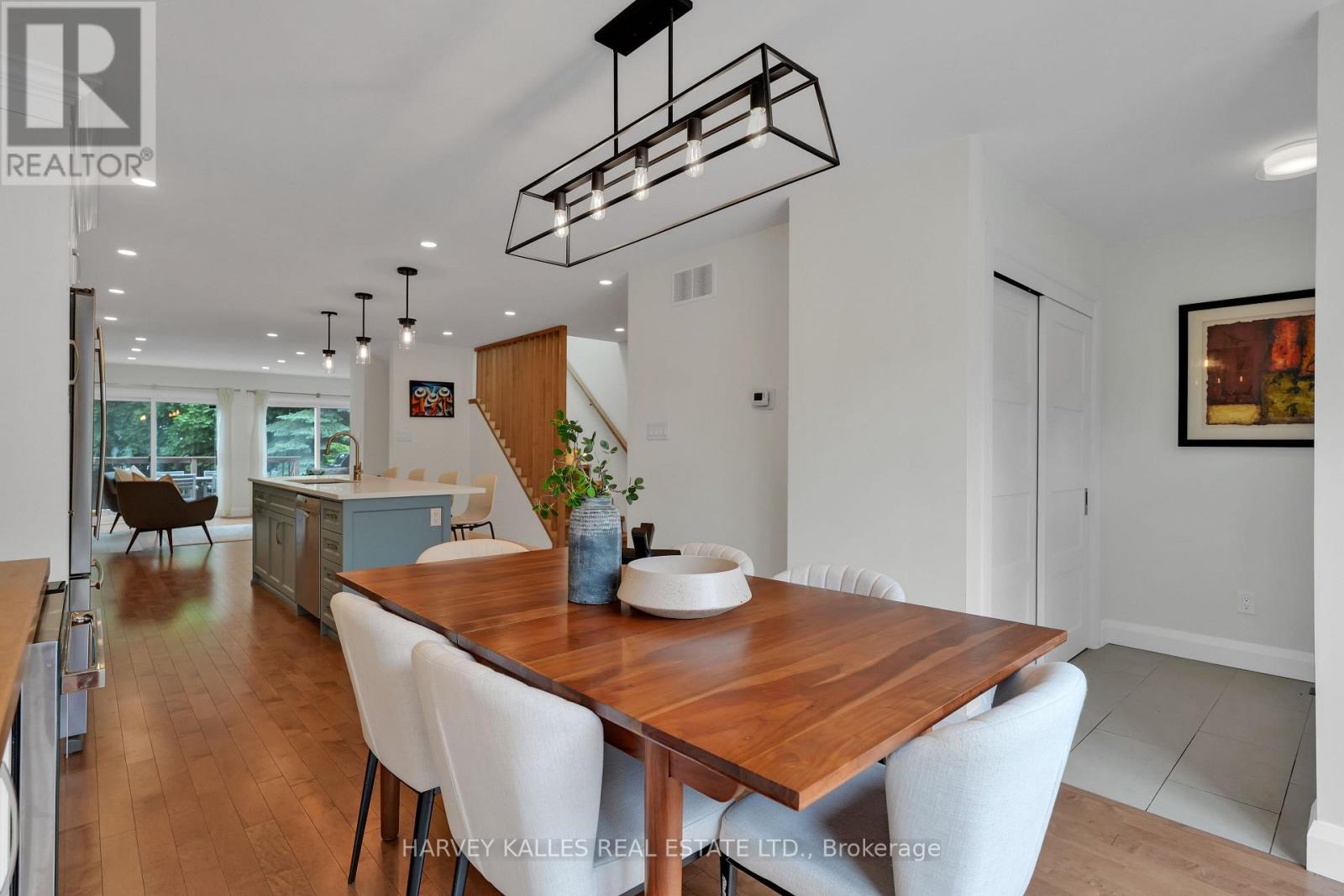 223 GLENFOREST ROAD