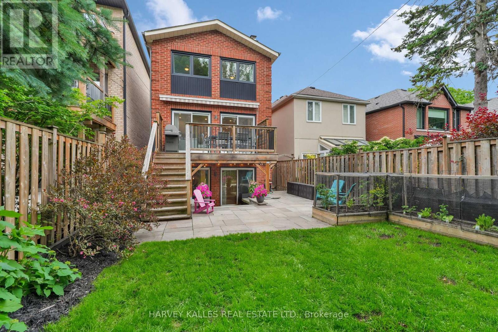 223 GLENFOREST ROAD