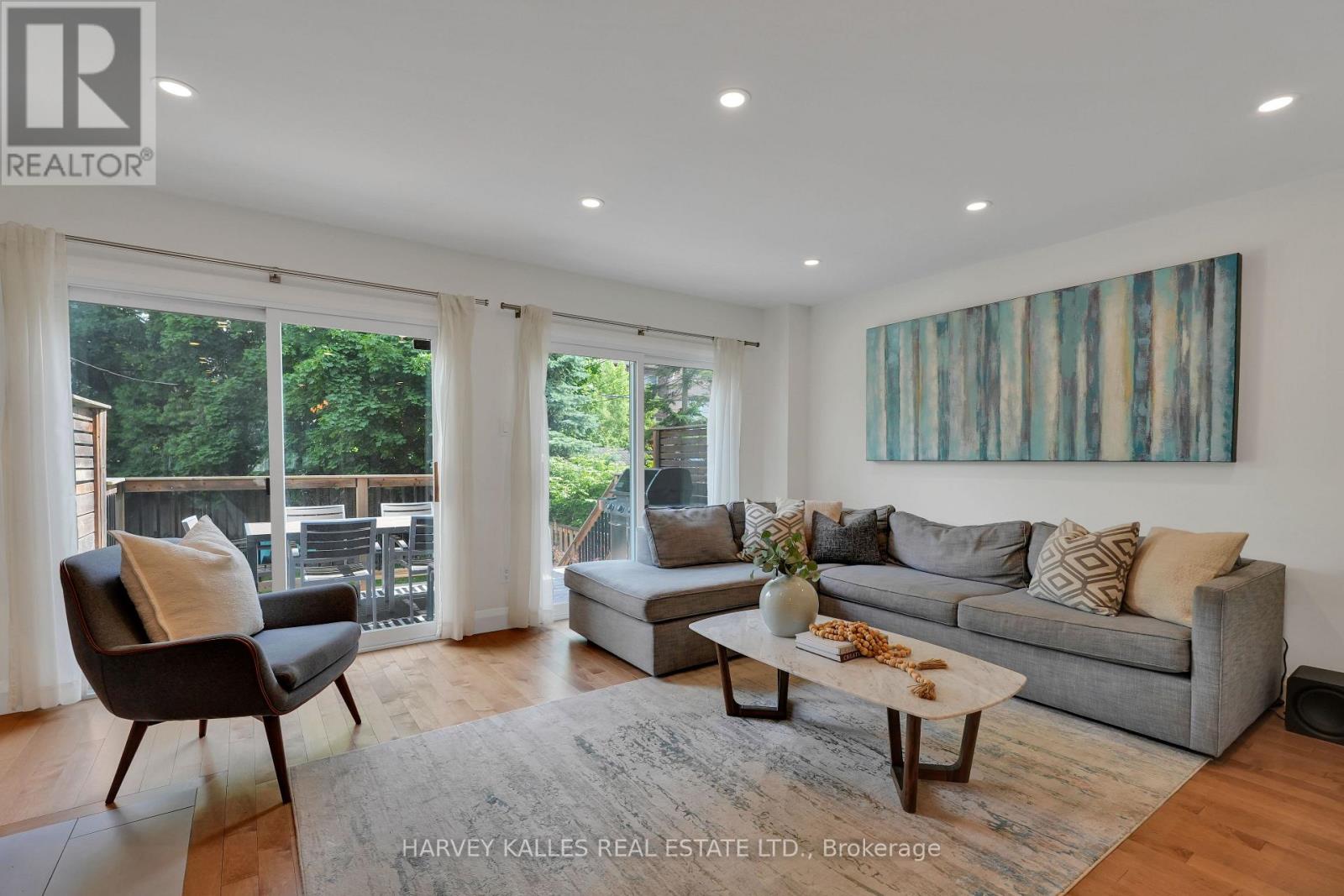 223 GLENFOREST ROAD