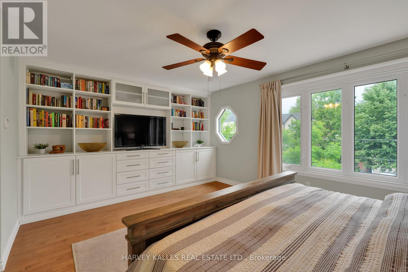 223 GLENFOREST ROAD