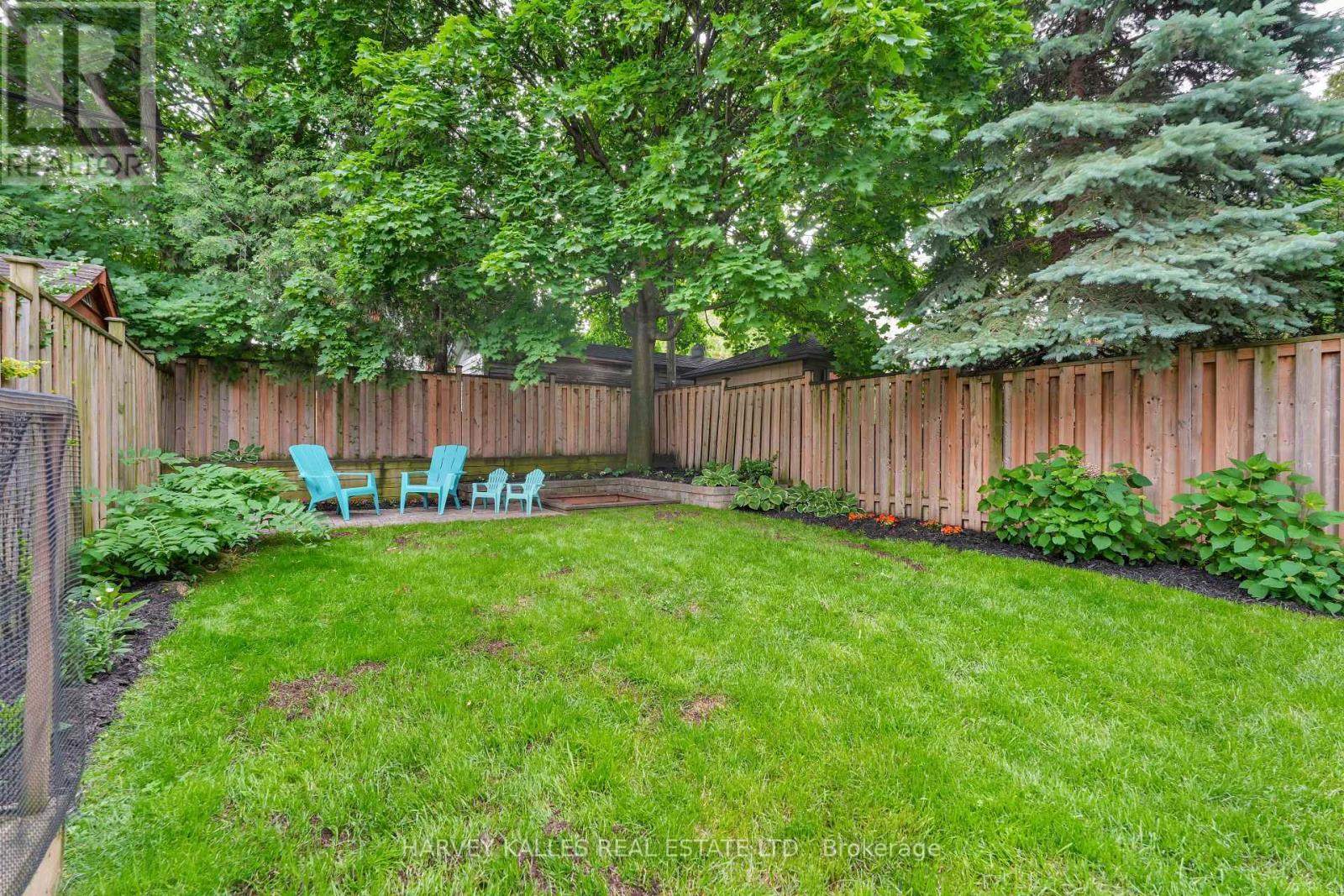 223 GLENFOREST ROAD