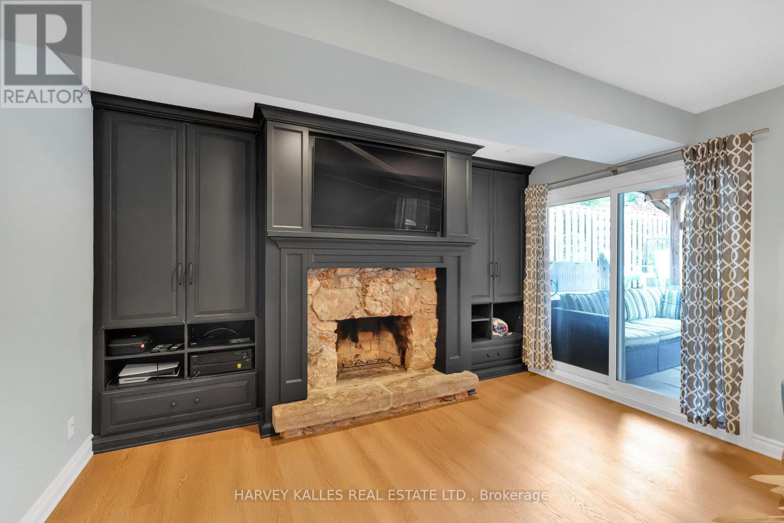 223 GLENFOREST ROAD