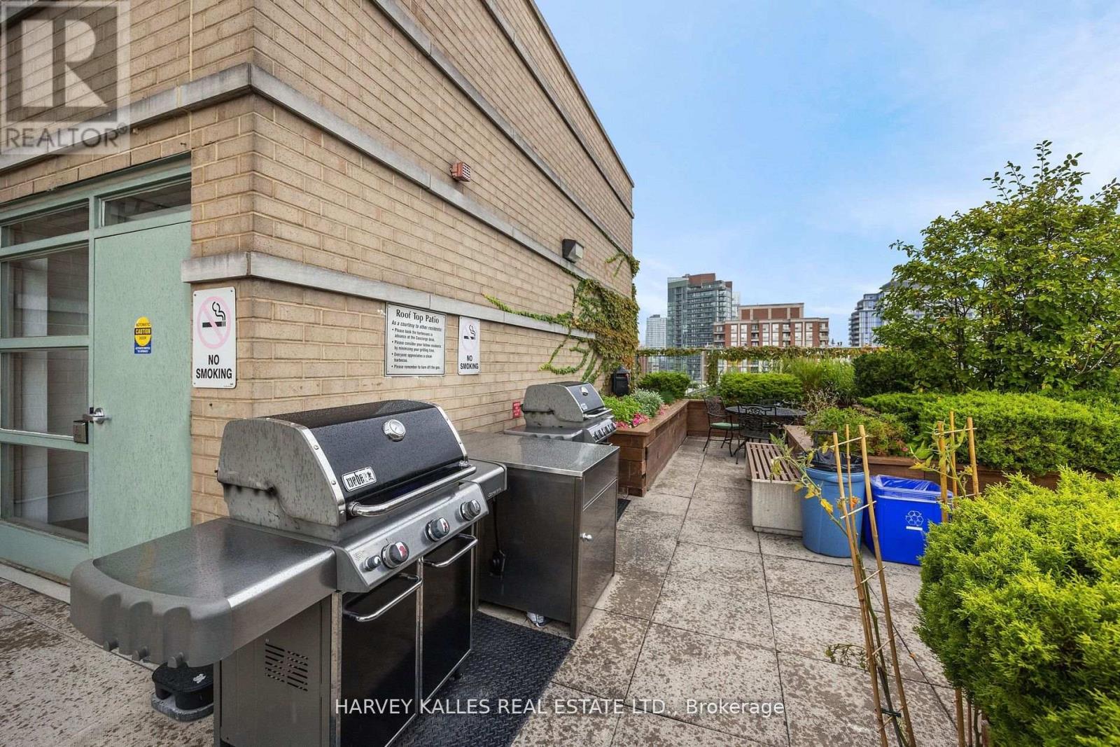 512 - 109 FRONT STREET E