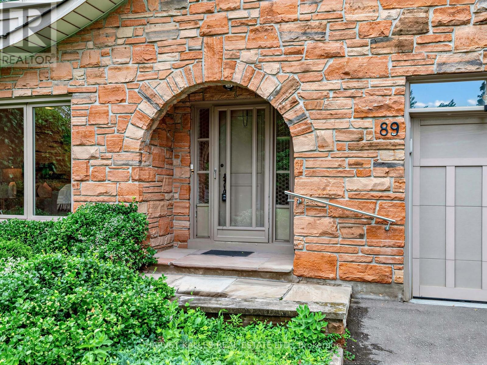 89 AMES CIRCLE